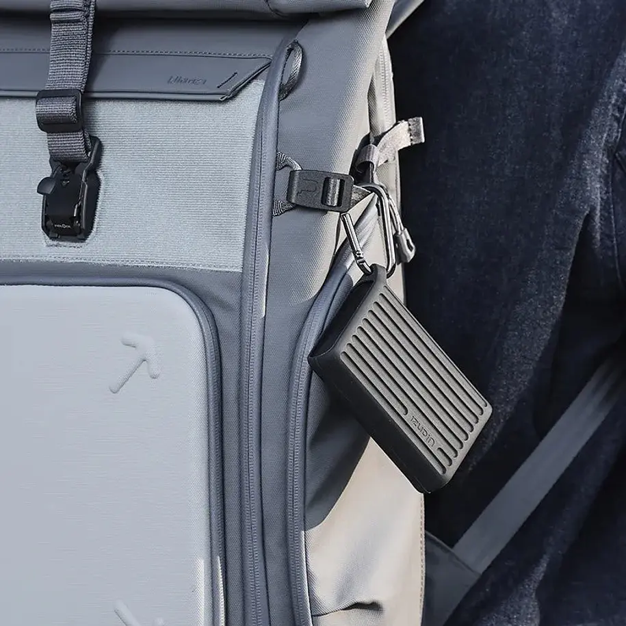 Ulanzi MCR-02 Multifunctional High-Speed Card Reader Case 5
