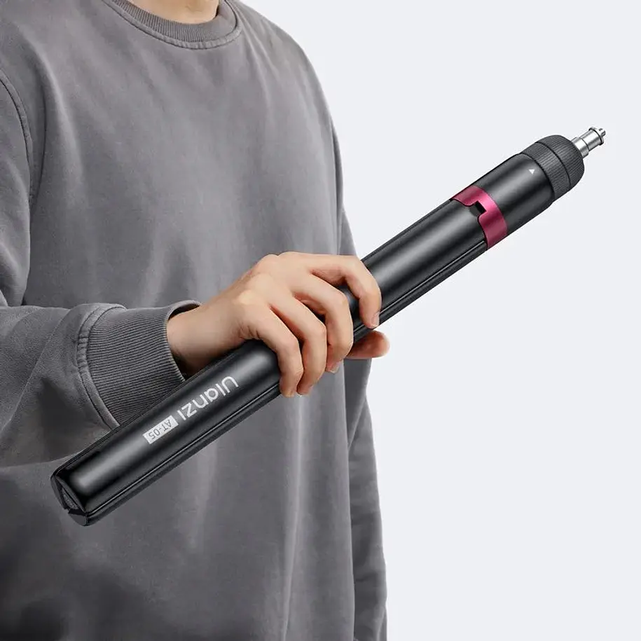 Ulanzi AT-05 2M Heavy Duty Foldable Light Stand 6
