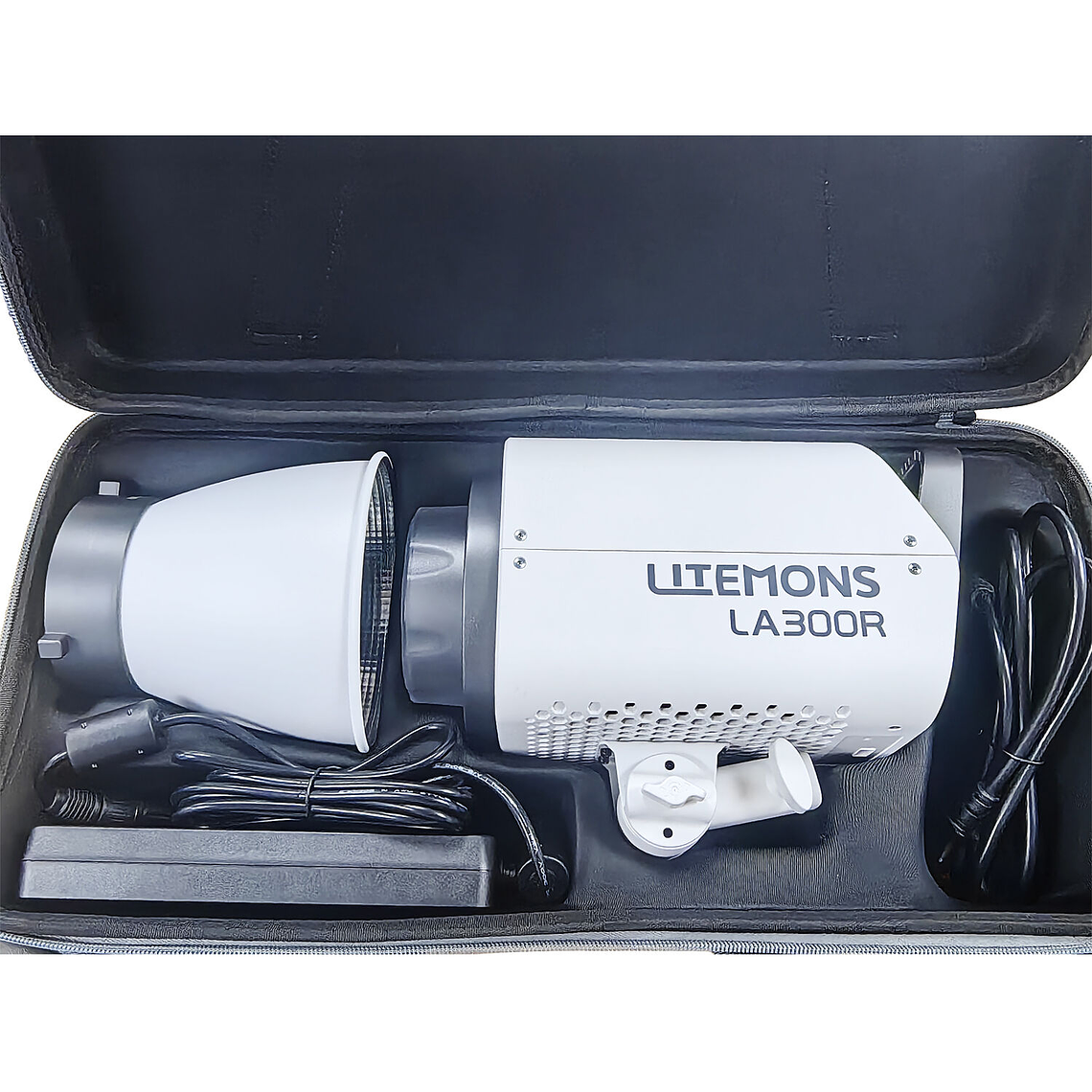 Godox Litemons LA300R RGB LED Monolight (Kit de 2 luces) 6