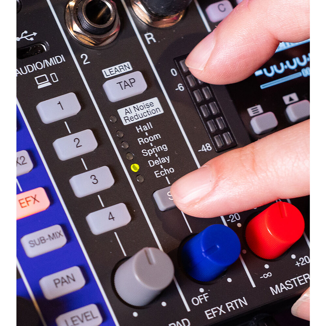 Zoom LiveTrak L6max Mezcladora y grabadora portátil de 12 canales 6