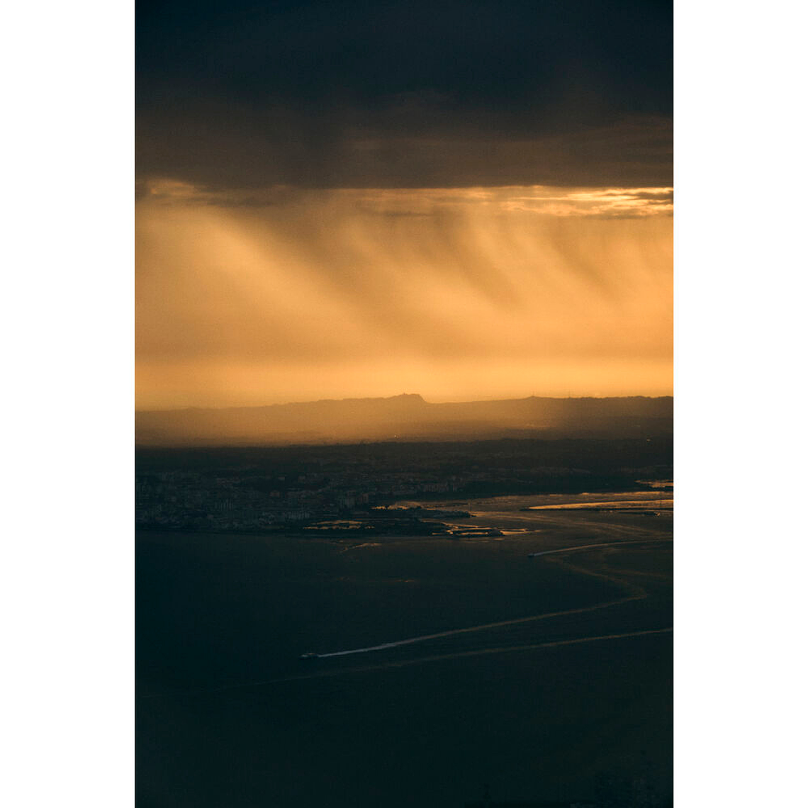 Sigma 16-300mm f/3.5-6.7 DC OS Contemporary Lente para Canon RF  3