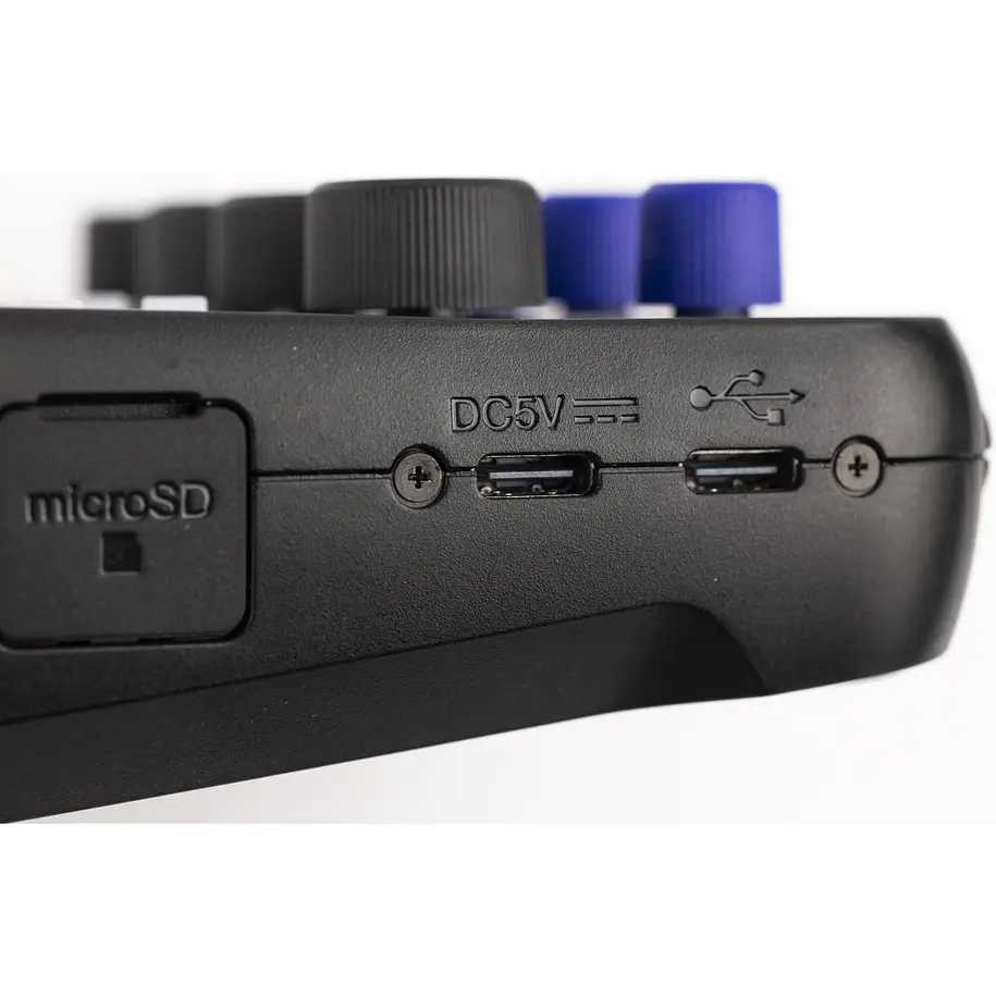 Zoom PodTrak P4next Grabadora Portátil Multitrack Podcast Recorder 6