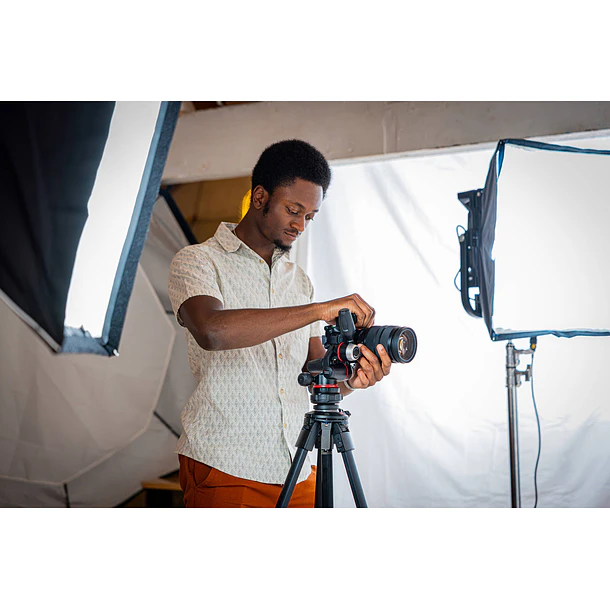 Manfrotto MKONEA-500X ONE Hybrid - El Trípode Definitivo para Creadores 14