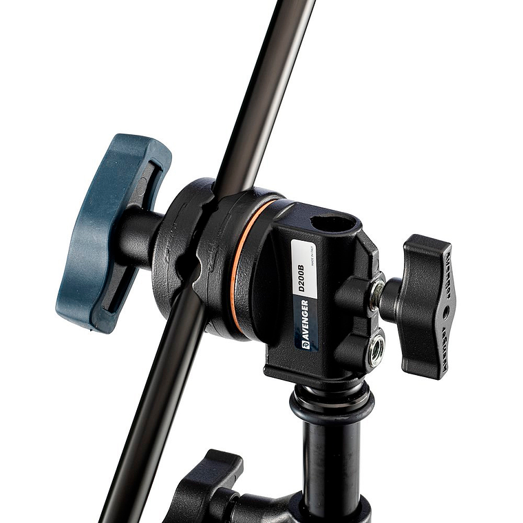 Avenger Soporte C Base Fija 40'' Ng 3,3m/10,8' Kit 4