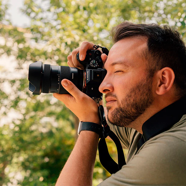 Tamron 17-50mm f/4 Di III VXD Lens (Sony E) 8