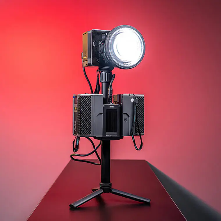 Zhiyun Molus X200 Combo Cob Light Bicolor COMBO Kit  2