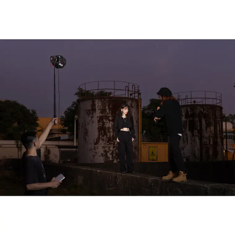 Zhiyun Molus X100 Pro Luz Led Bicolor PRO Kit 23