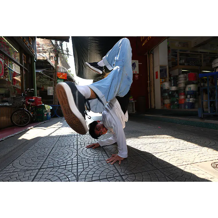 Canon  RF 20MM f/1.4 L VCM  Lente Gran Angular Montura RF Full-Frame 12