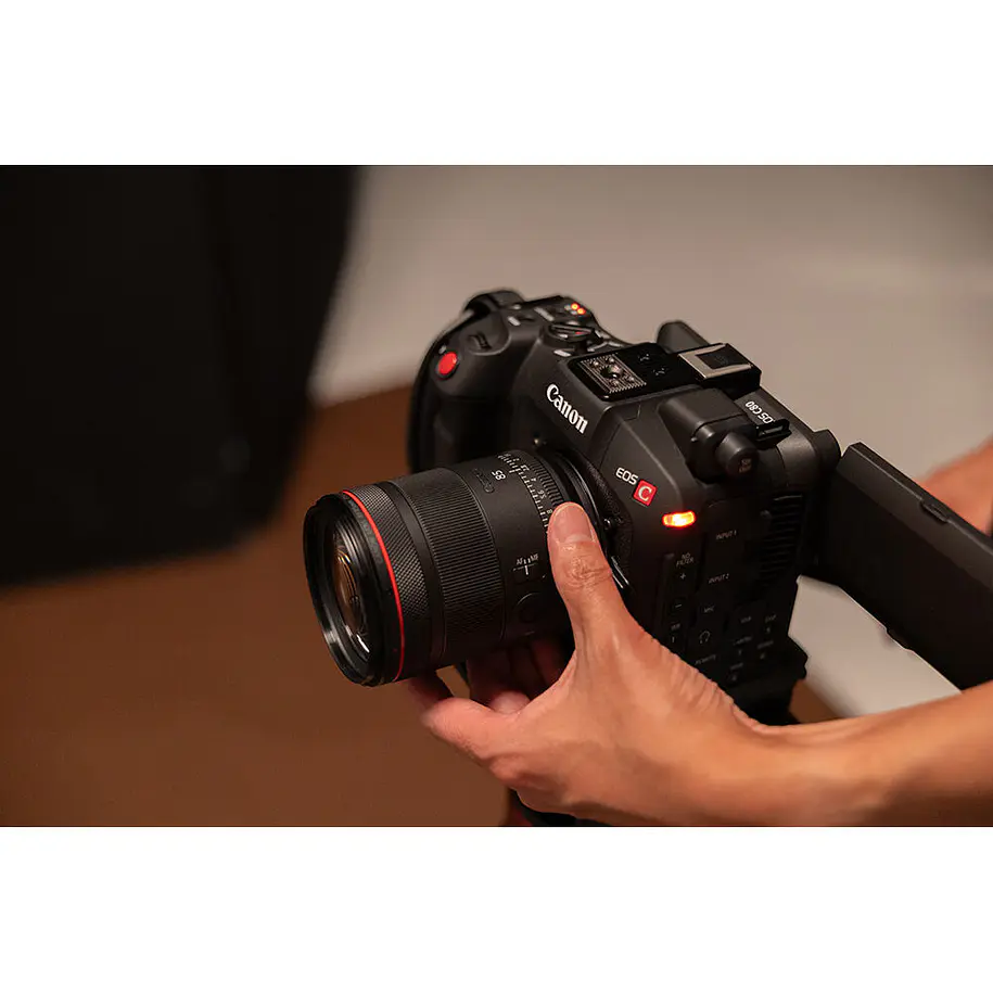 Canon  RF 85MM f/1.4 L VCM Lente Semi Tele Montura RF Full-Frame 9