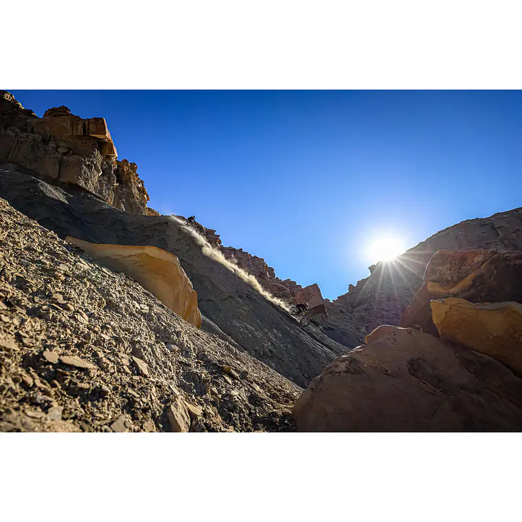 Canon  RF 16-28MM f/2.8 IS STM  Zoom Gran Angular Full-Frame Montura RF 19