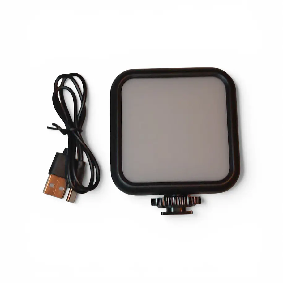 Iluminus IL-WL62-RGB Luz Compacta RGB Con Batería 2