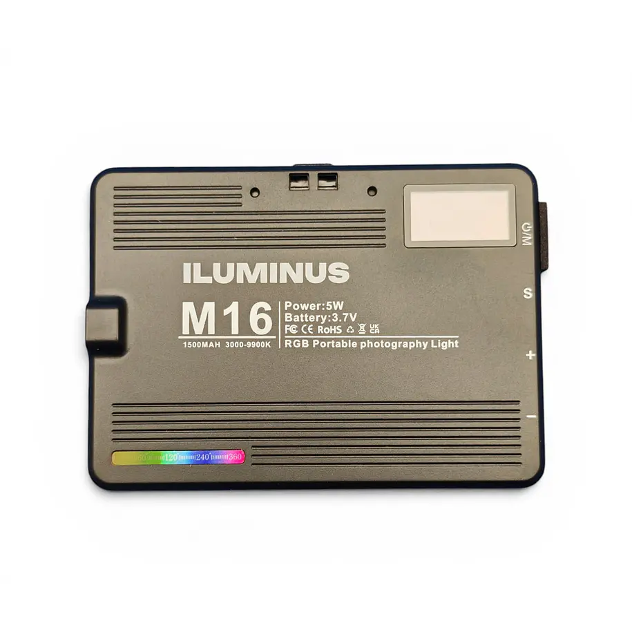 Iluminus IL-M16RGB Luz Led RGB Con Accesorios de Montaje 4