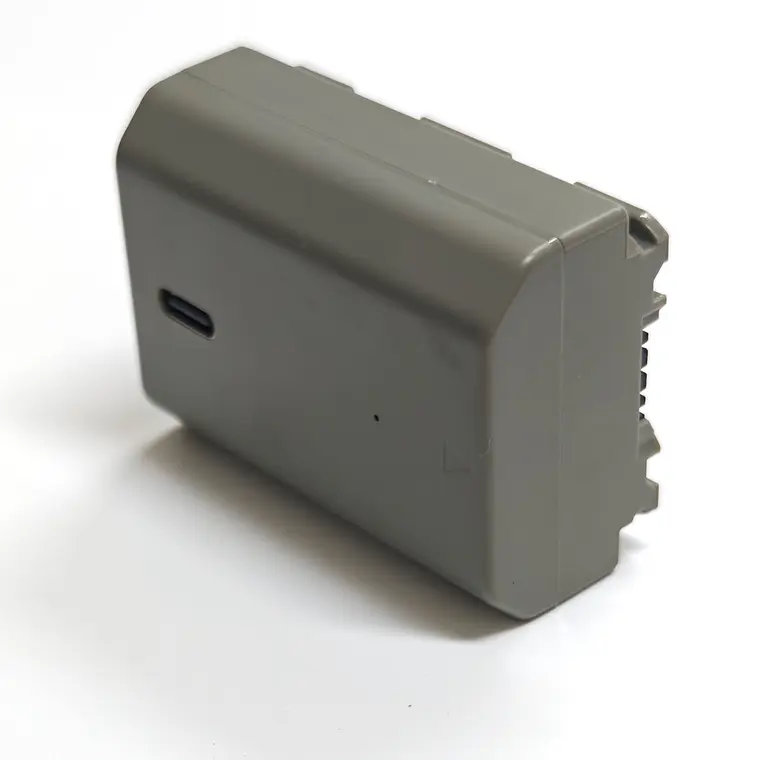 Iluminus IL-FZ100-USBC Batería Con Puerto Usb-C de Carga Para Cámaras Que Usan NP-FZ100 6