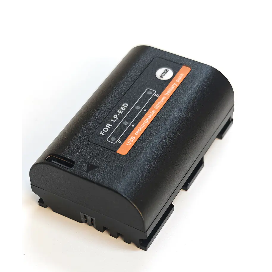 Iluminus IL-LP-E6D-USBC Batería Con Puerto Usb-C de Carga Para Cámaras Que Usan LP-E6P o LP-E6N 9