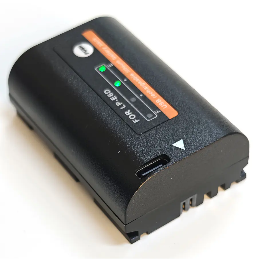 Iluminus IL-LP-E6D-USBC Batería Con Puerto Usb-C de Carga Para Cámaras Que Usan LP-E6P o LP-E6N 11