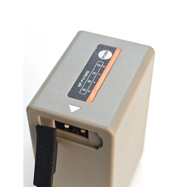 Iluminus IL-NP-FV100A-USBc Batería Con Puerto Usb-C de Carga y Salida USB Para Cámaras Que Usan NP-FV100A 2