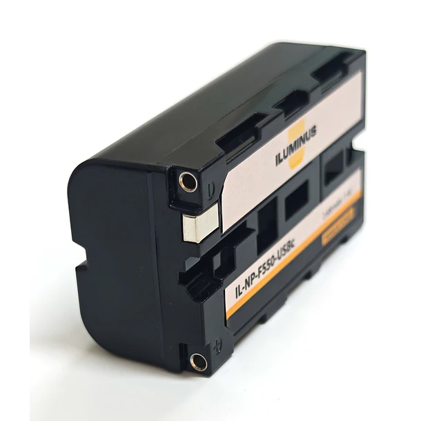Iluminus IL-NP-F550-USB-C Batería Con Puerto de Carga Para Cámaras y Luces Que Usan Baterías NP-F550 / NP-F570 3
