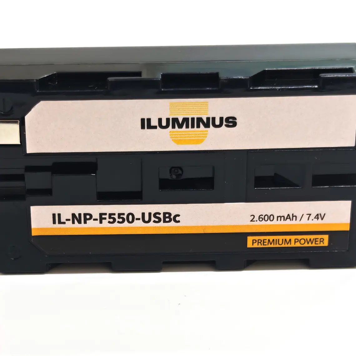 Iluminus IL-NP-F550-USB-C Batería Con Puerto de Carga Para Cámaras y Luces Que Usan Baterías NP-F550 / NP-F570 17