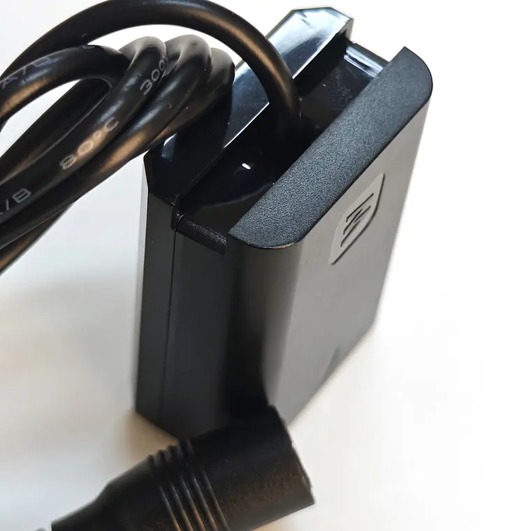 Iluminus IL-AC-FW50 Adaptador de Corriente Para Cámaras Que Usan Batería NP-FW50 2