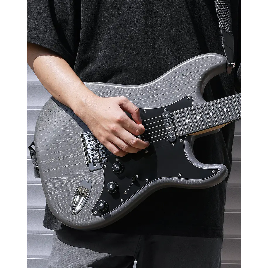 Donner DST-80 Kit Guitarra Eléctrica Stratocaster con Amplificador Recargable 5W Matte Black EC6961 7