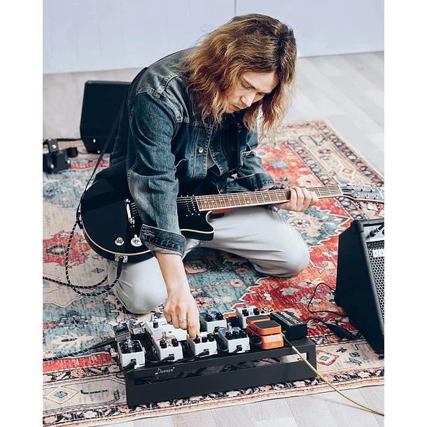 Donner DB-3 Pedalboard de Aluminio 50 x 29 cm para 6 a 8 Pedales con Bolso de Transporte EC916 7