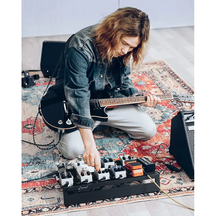 Donner DB-3 Pedalboard de Aluminio 50 x 29 cm para 6 a 8 Pedales con Bolso de Transporte EC916 7