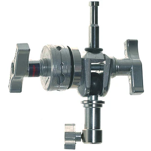 Avenger D240 Cabezal de Agarre Giratorio TMM 2.5 Pulgadas con Espiga y Receptor 5/8
