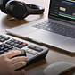 Blackmagic Design DaVinci Resolve Speed Editor Teclado de Edición Bluetooth con Dial de Búsqueda y Licencia DaVinci Resolve Studio DV/RES/BBPNLMLEKA - Miniatura 3