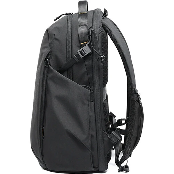 Ulanzi YY038 Urban Travel V2 Mochila Fotográfica 22L Negra Para Cámaras y Notebook 16