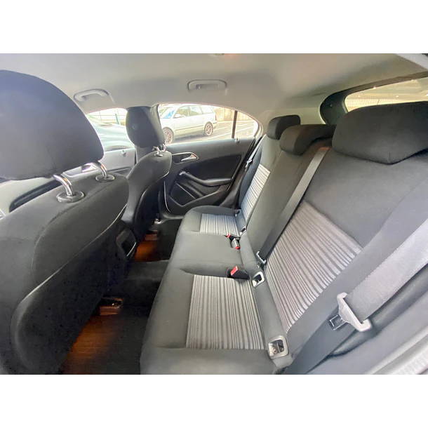 MERCEDES-BENZ CLASS A CDI ANO 2014 9