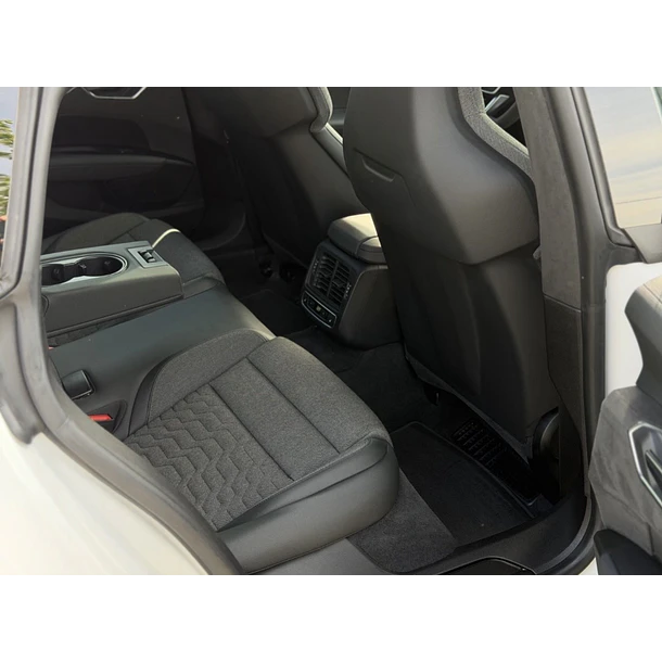 AUDI E-TRON GT QUATTRO MATRIX 476CV 100% ELETRICO ANO 2021  43