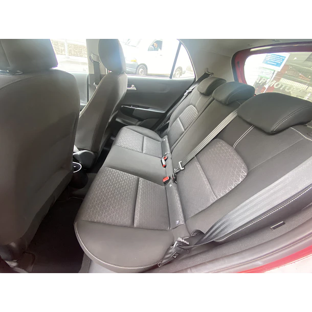 KIA PICANTO 1.0 MPI URBAN 12/2017 NACIONAL  13