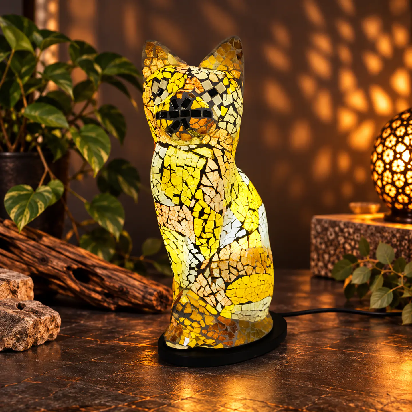 Lámpara Gato Mosaico Artesanal – Amarillo y Beige 2