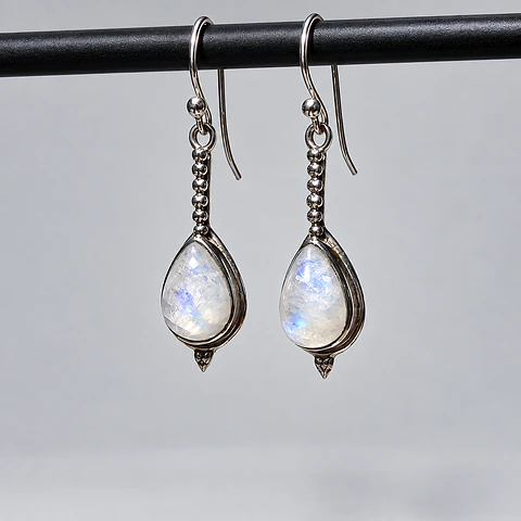 Aros de Gota con Piedra Luna en Plata 925