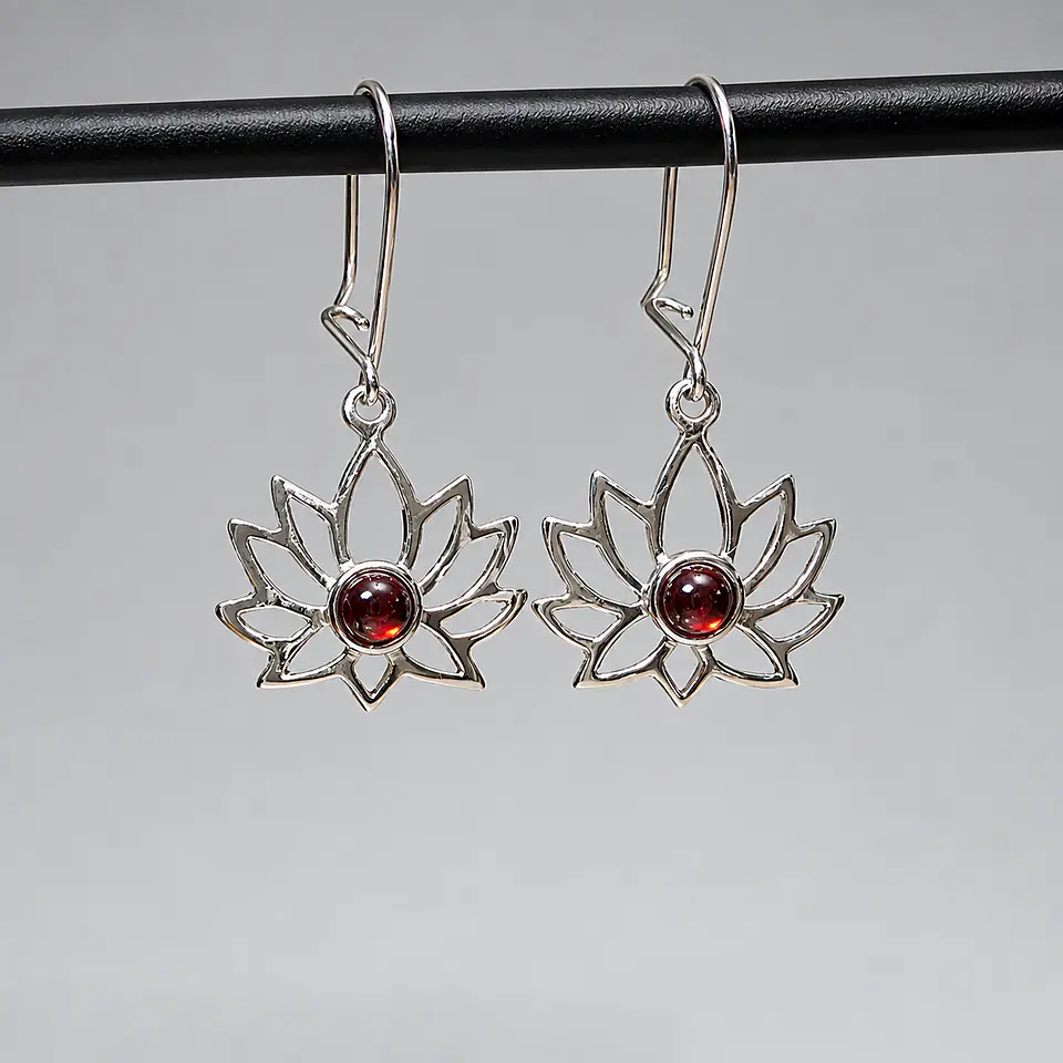 Aros Flor de Loto Granate en Plata 950 1