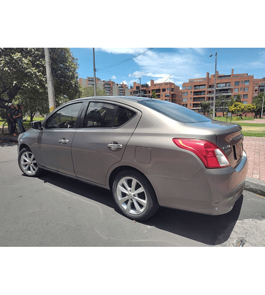 Nissan Versa  Mecanico