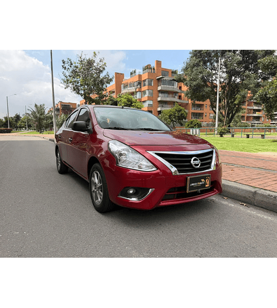 Nissan Versa V-drive Connect 2023 Automático Impecable!