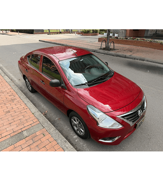 Nissan Versa V-drive Connect 2023 Automático Impecable!