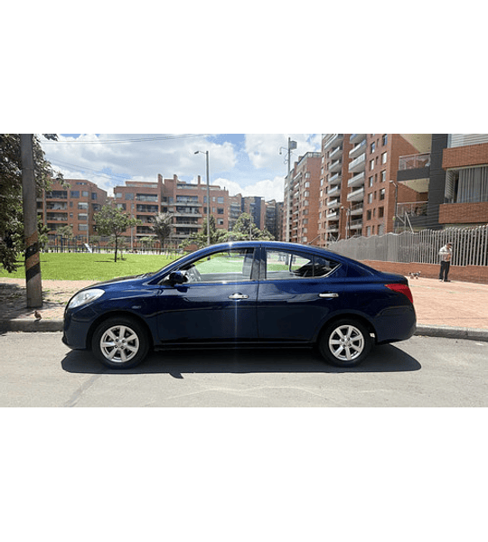 Nissan Versa 1.6 Advance