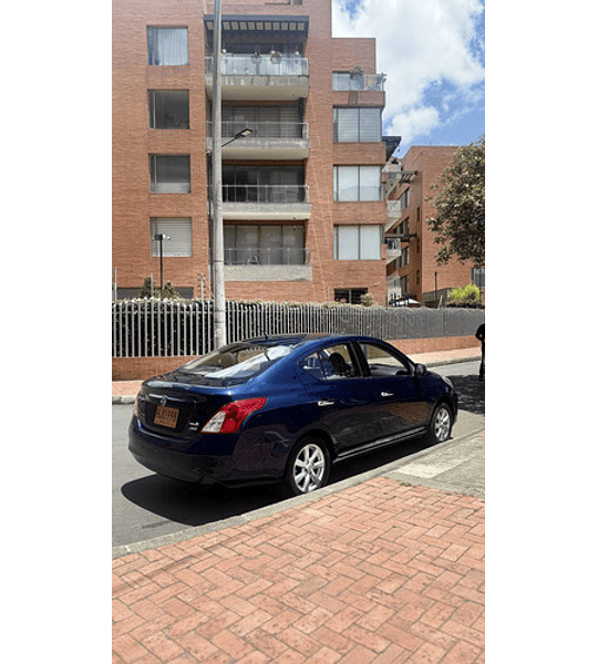 Nissan Versa 1.6 Advance