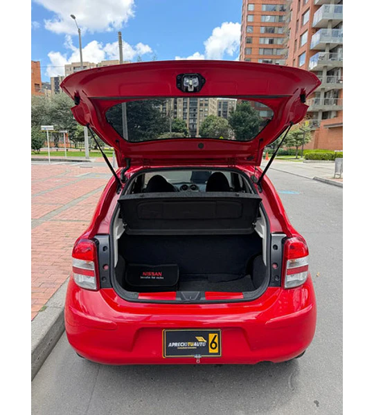 Nissan March Active 1.6 Airbag Abs