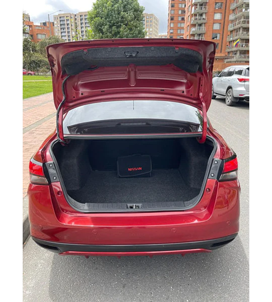 Nissan Versa 1.6 Sense Cvt