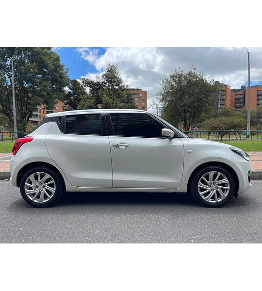 SUZUKI SWIFT HIBRIDO