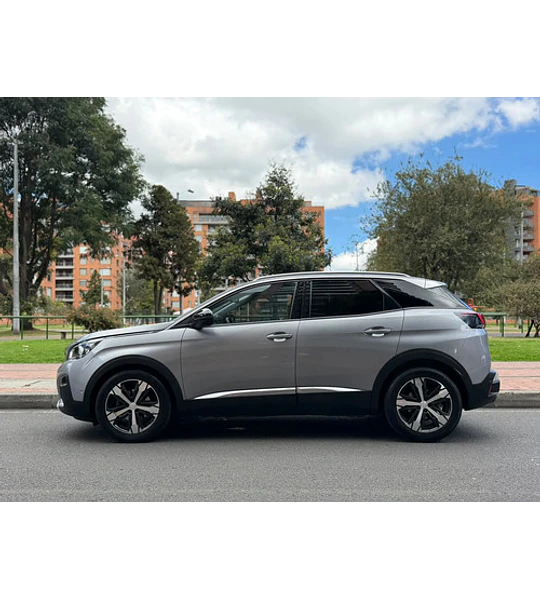Peugeot 3008 Allure 1.6 Turbo Impecable!
