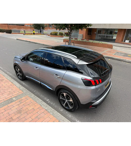 Peugeot 3008 Allure 1.6 Turbo Impecable!
