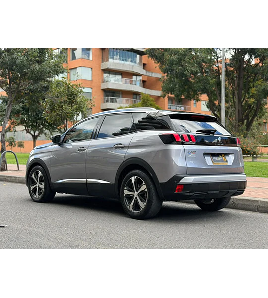 Peugeot 3008 Allure 1.6 Turbo Impecable!