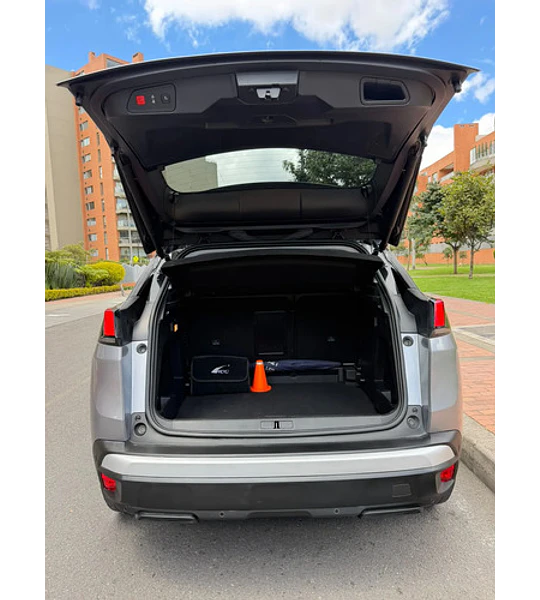 Peugeot 3008 Allure 1.6 Turbo Impecable!