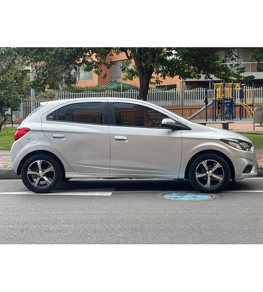 Chevrolet Onix 1.4 Ltz 5 P