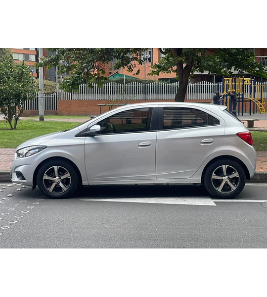 Chevrolet Onix 1.4 Ltz 5 P