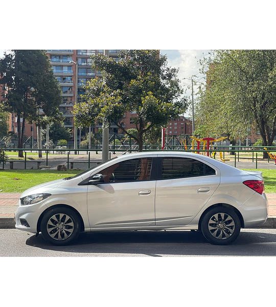 JOY SEDAN MT 1400CC 4P 2AB ABS